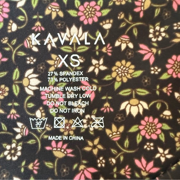 New Kavala Floral Pink and Black High Waist Leggings with Stretchy Fit Women XL - Picture 3 of 9